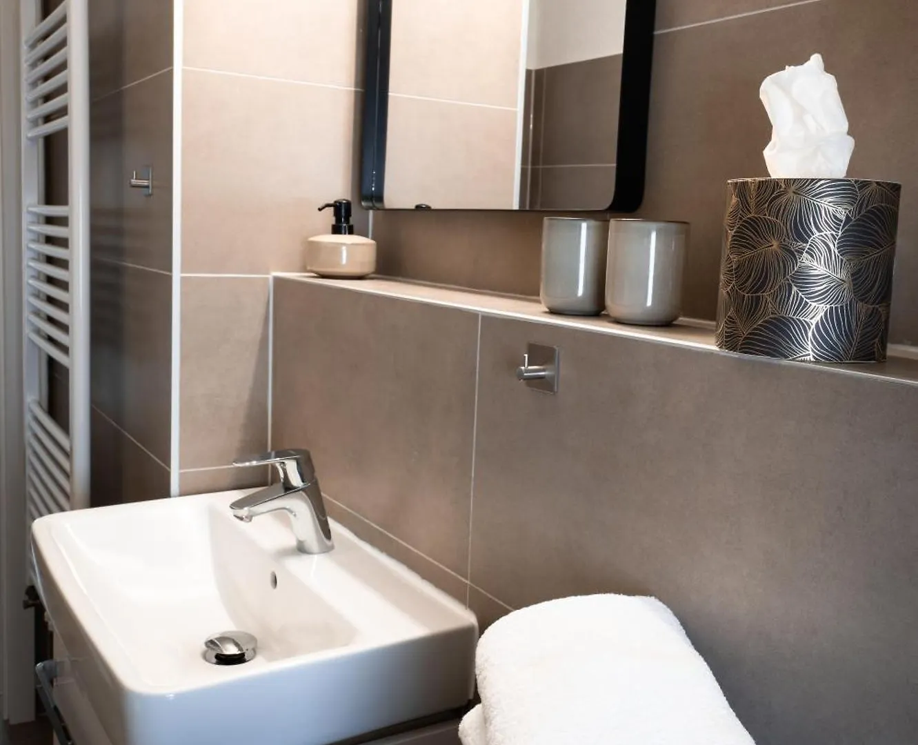 הנובר Eich-Penthouse, Zentral Am Stadtwald Mit Ausblick Ueber Die Stadt, 24H Self Check-In, Netflix, Disneyplus